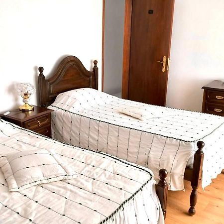 Отель Residencia Beira Baixa Монфортинью Экстерьер фото